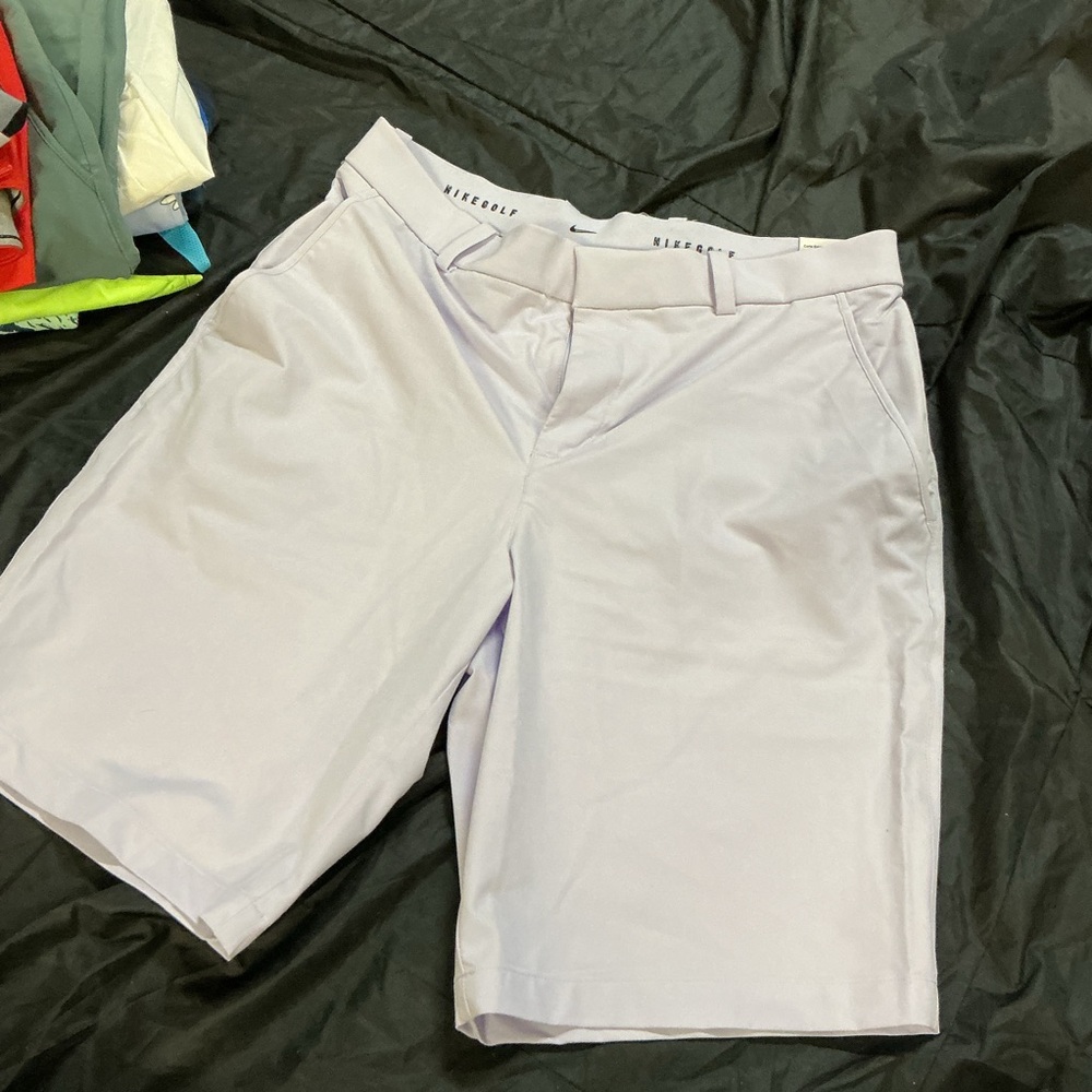 Nike Men's Light Gray Flat Front Shorts